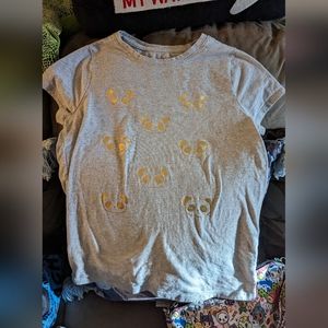 Like XS  juniors XL girl gold panda faces grey tee stretchy tee like new